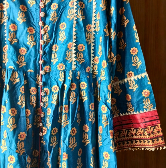 Boho Chic Blue Floral Maxi Dress - Picture 8 of 13